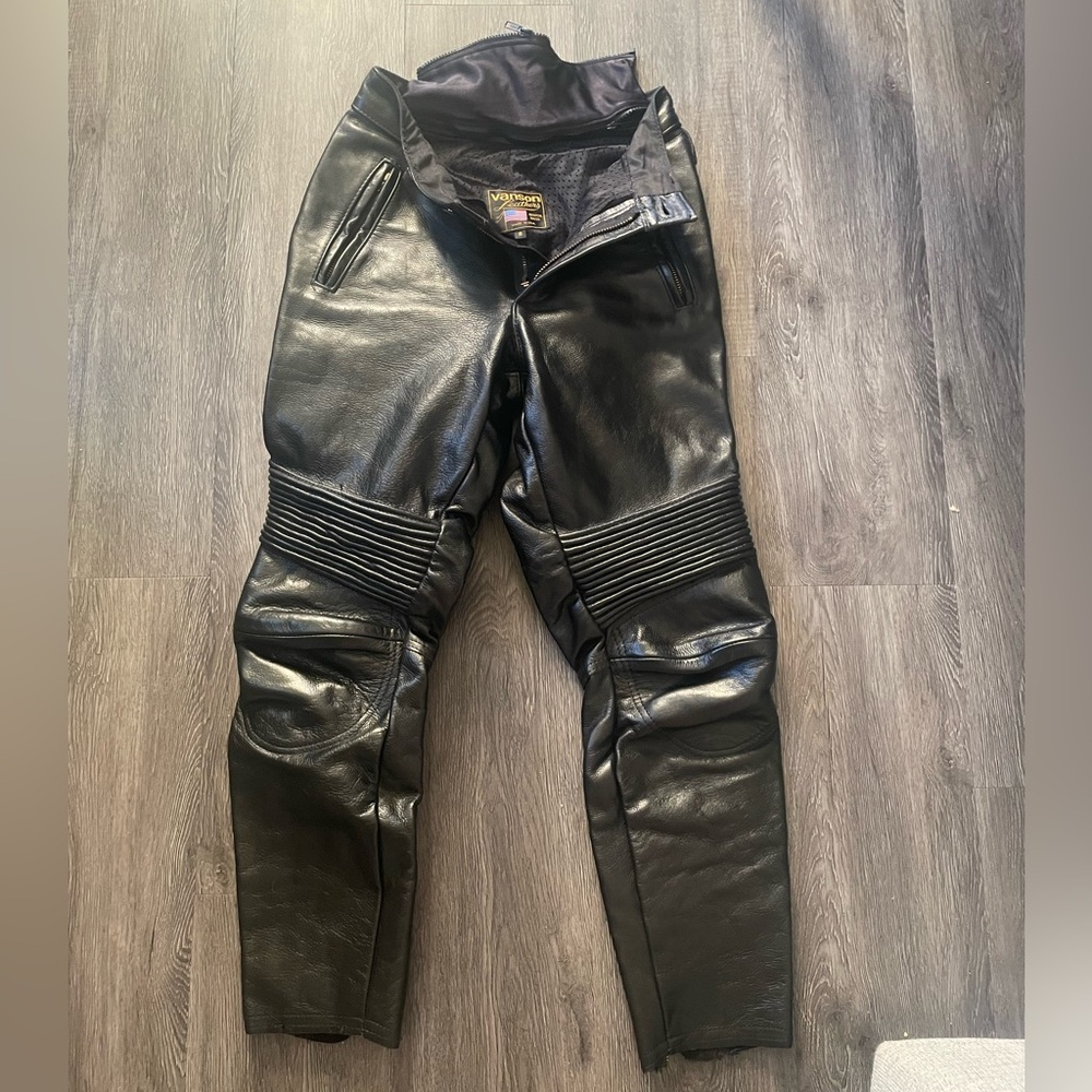 Vanson Leathers Black Leather Motorcycle Pants SIZE 8 - Picture 1 of 7